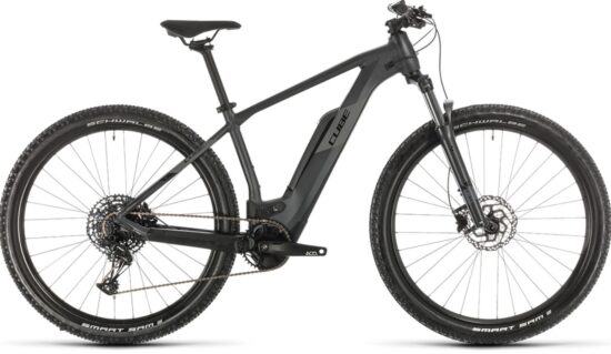 E-bike 1 Cube Reaction Hybrid - Motor: Bosch Drive Unit Performance CX Generation 4 (75Nm) Cruise (250Watt)- Wheels: 27.5 in Small and 29 in Medium and Large - Battery: 500 w - Transmission: Sram PG-1210 Eagle™, 11-50T- Brakes: Shimano BR-MT200, Hydr. Disc Brake (180/180) - Front Suspension: SR Suntour XCM34 Coil, Tapered, 15x110mm, 100mm, Lockout --Sizes: Large 2 /Medium 4/ Small 1 - Color: Blue or Black - Price: 230.000 pesos per day -- 8 bikes available